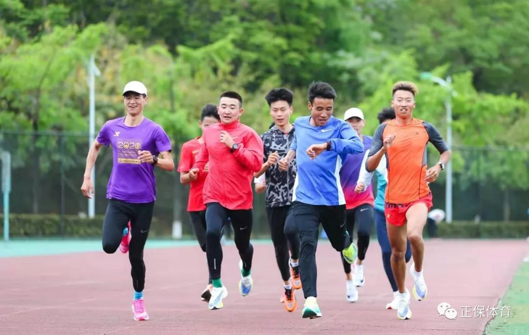 抵達仁壽后，正保的小伙子們在場地進行賽前訓(xùn)練